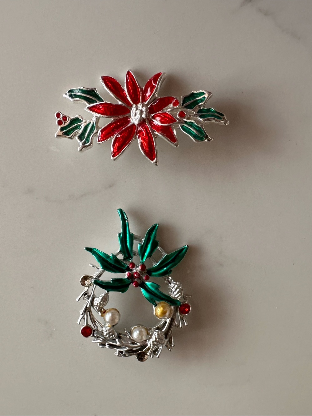 Vintage Festive Red & Green Christmas Poinsettia and Wreath Brooch Set